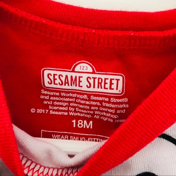 Sesame Street 18M PJ Set - Picture 2 of 8